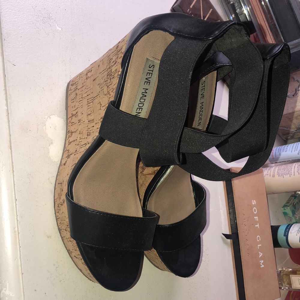 Steve Madden Black Wedges
